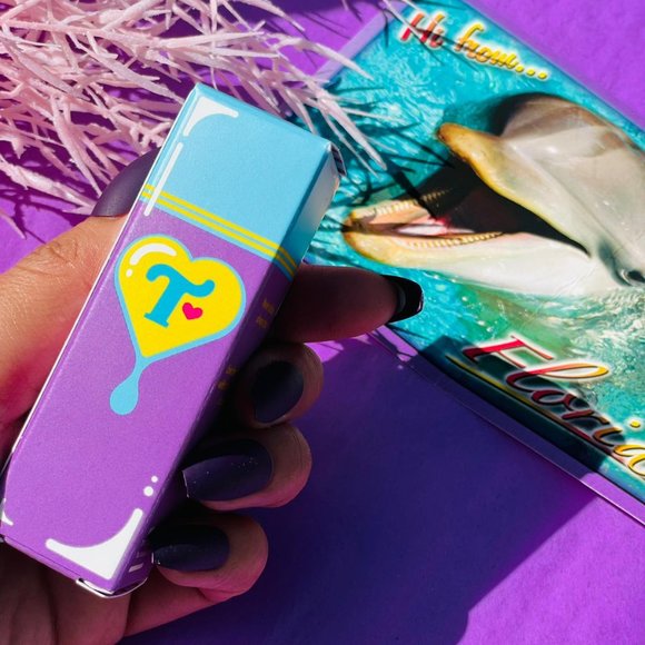 Trixie Back to the Fuchsia - PRISM Gloss 💜 💜 - Picture 2 of 7